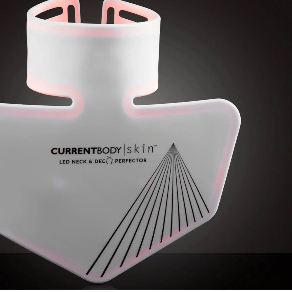 CurrentBody Skin LED Neck&Dec Perfector Fully Wearable Anti-Aging